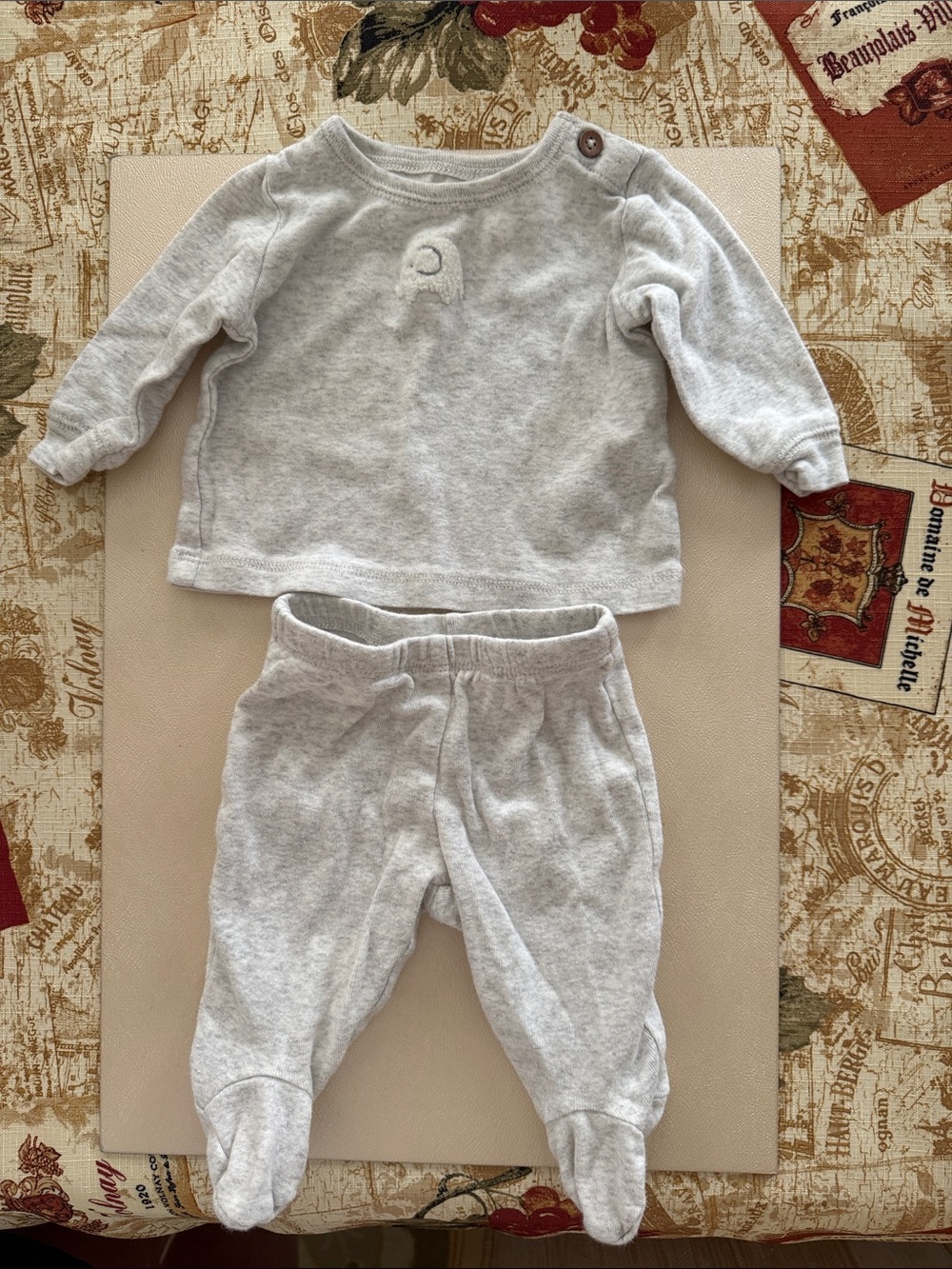 Carter's Light Gray Two-Piece Baby Matching Set